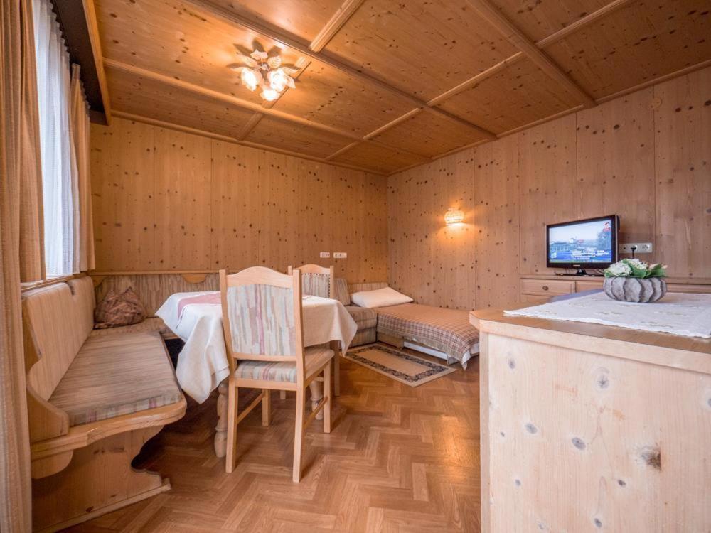 Ferienwohnungen Egger - Direkt An Der Spieljochbahn Fügen Exterior foto